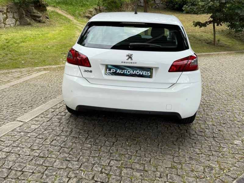 Peugeot 308