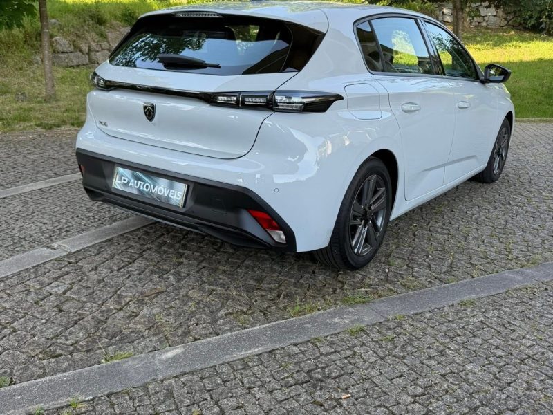 Peugeot 308